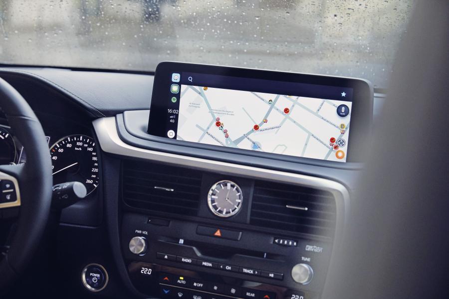 Детали интерьера Lexus RX450h 2019 года  (WW) (фото 79 из 97)